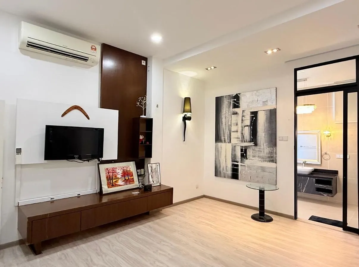 Changkat Delima Gathering House Jelutong Apartment