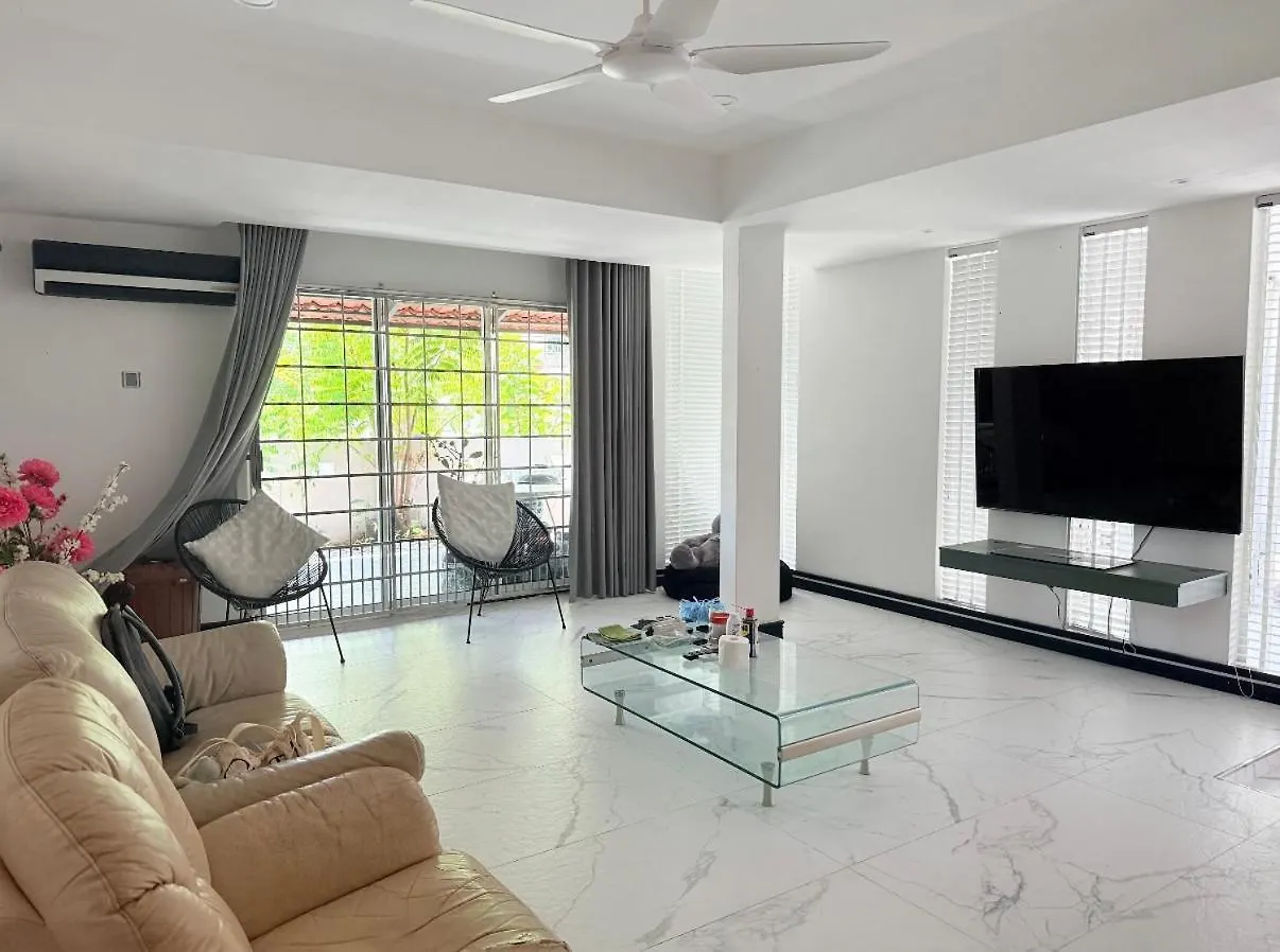 Changkat Delima Gathering House Jelutong Apartment